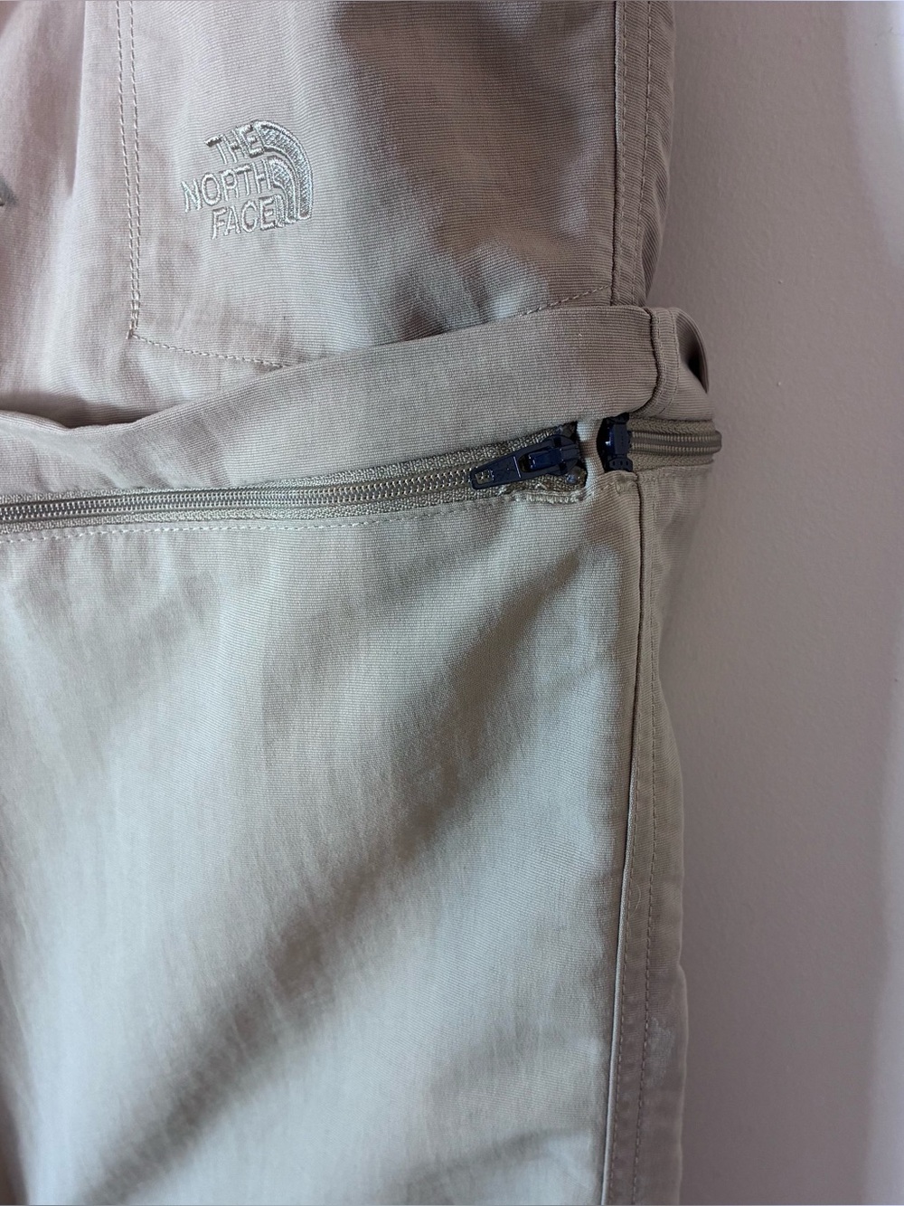The North Face Paramount Peak Convertible Hiking Pants Zip Off Women’s 10 Short - Picture 9 of 16